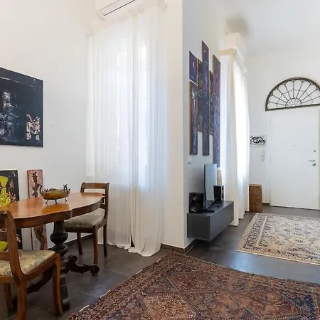 Διαμέρισμα Art Galliera